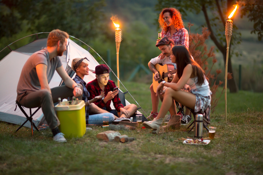 famille au camping pas cher Drôme